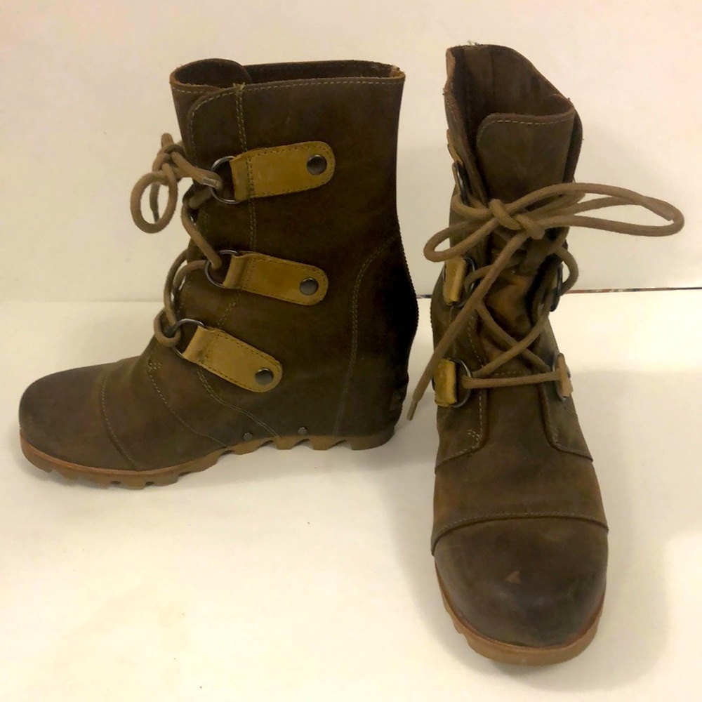Sorel 37 (6.5 USA) Boot MIDI Brown Leather Lace up Wedge Joan of Arc Excellent